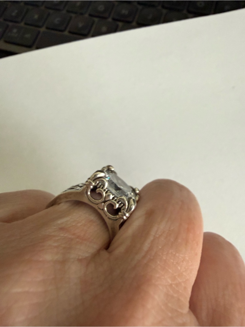 Sterling Silver Clear Stone Cocktail Ring - Elegant White Gem - Picture 5 of 5